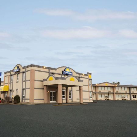 Days Inn By Wyndham Brockville Εξωτερικό φωτογραφία