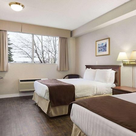 Days Inn By Wyndham Brockville Εξωτερικό φωτογραφία